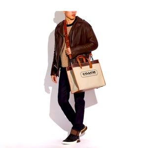 Coach Field Tote 40 In Organic Cotton Canvas With Coach Badge new no tag